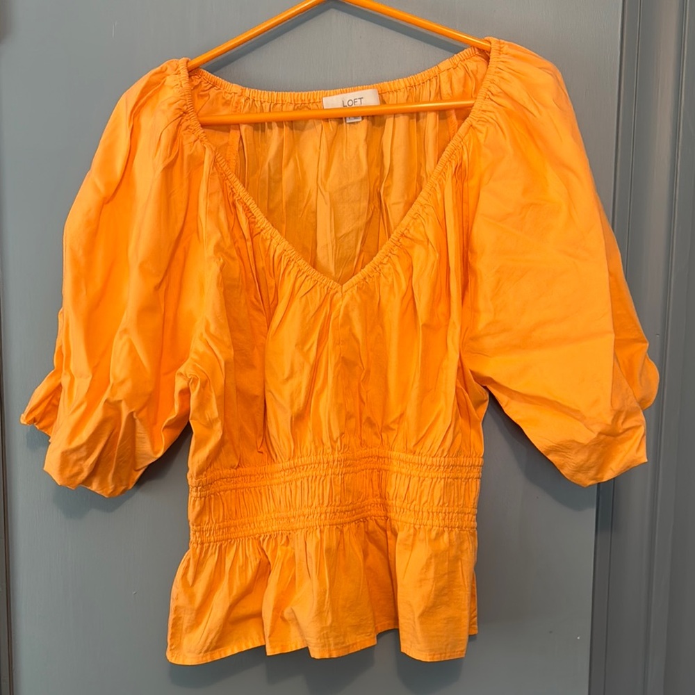 LOFT Orange V-Neck Puff Sleeve Peplum Top
